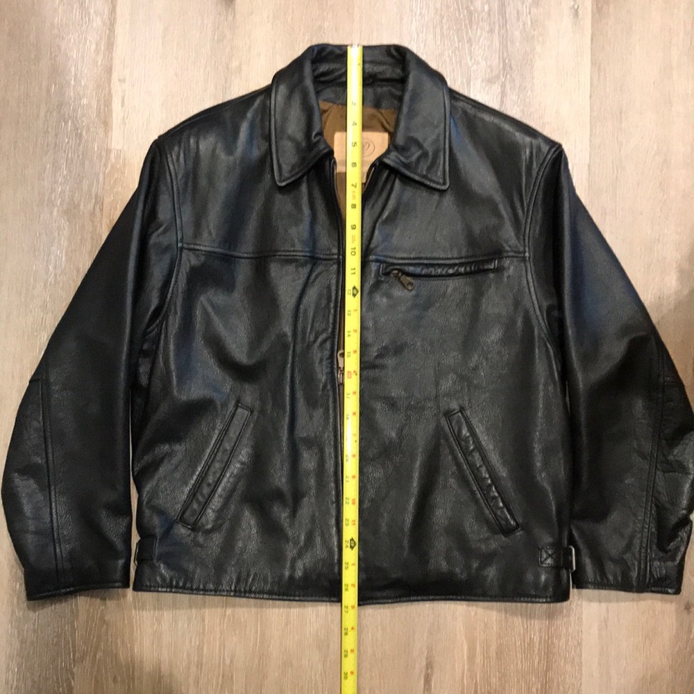 Men’s black leather jacket size S